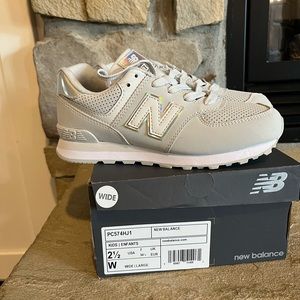 New Balance 574 Girls 2.5WIDE